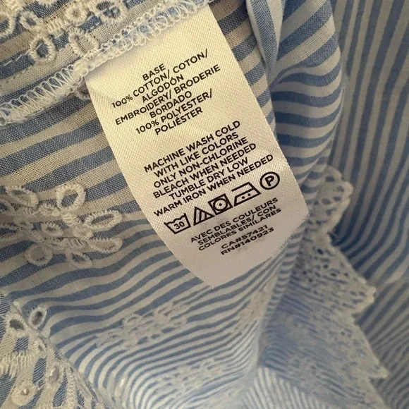 NWT LOFT Cotton Chambray Blue & White Stripe Eyelet  Embroidered Top Sz M - Picture 6 of 7